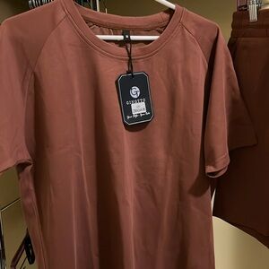Gingtto Two piece women’s summer top and short set.